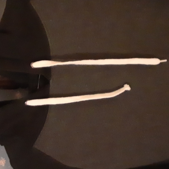 Sweatshirt - Picture 4 of 5